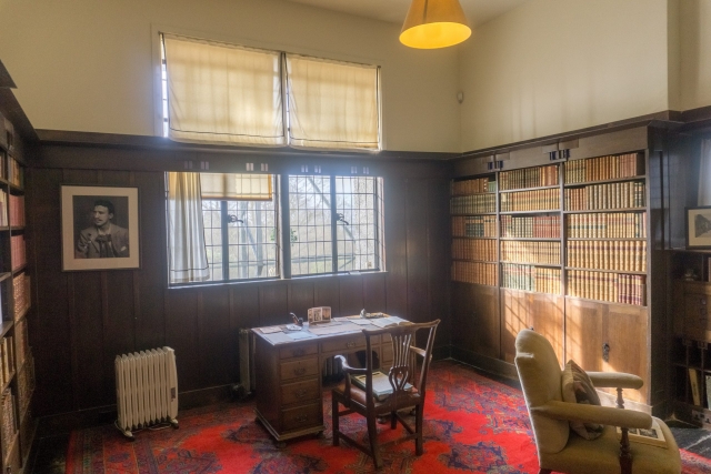 Hill House Library